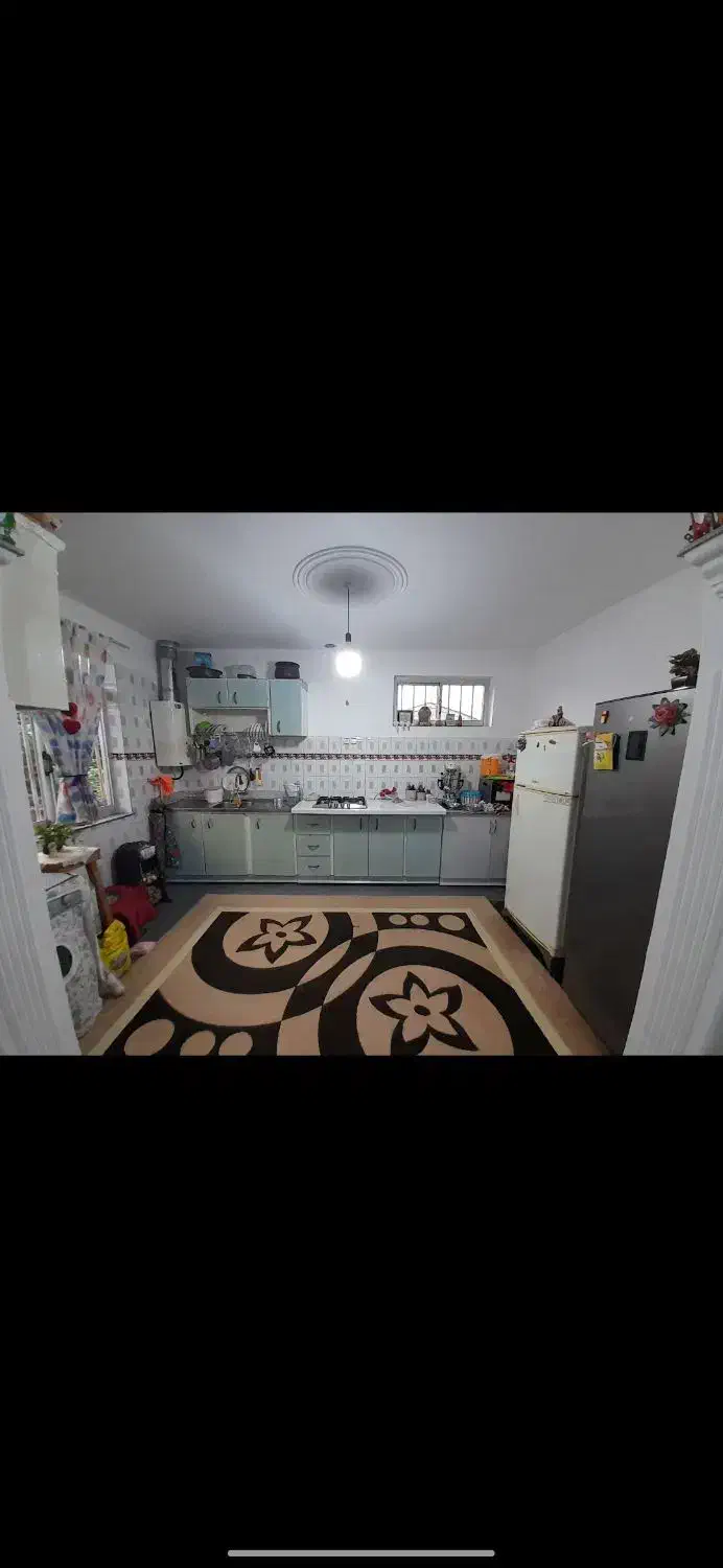 ویلایی دارای باغچه ودرختان میوه|فروش خانه و ویلا|رودسر, |دیوار