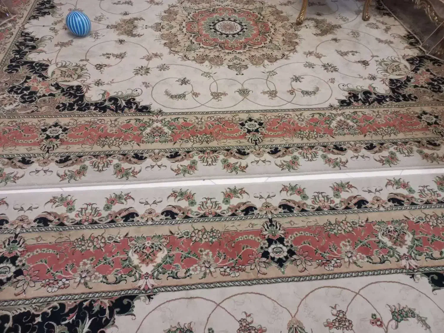 فرش ۱۲متری|فرش|نیشابور, هفده شهریور|دیوار