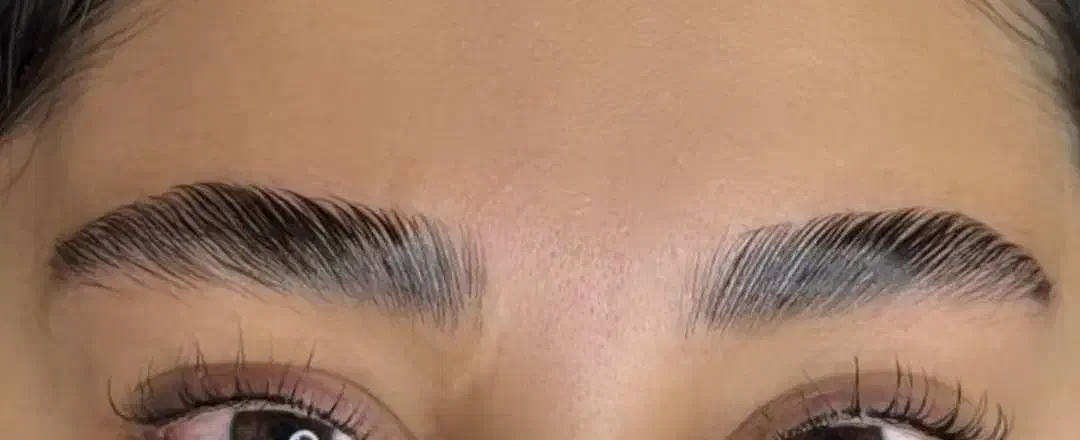 آموزش کاشت مژه و لیفت ابرو‌. رنگ‌مو بالیاژ امبر|خدمات آرایشگری و زیبایی|بروجرد, |دیوار