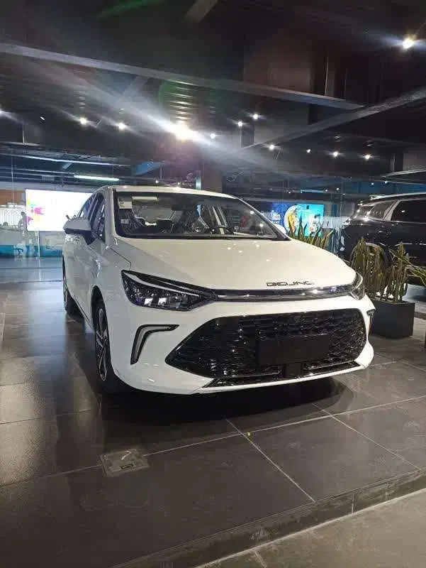 بیجینگ U5|خودرو سواری و وانت|تهران, نازیآباد|دیوار