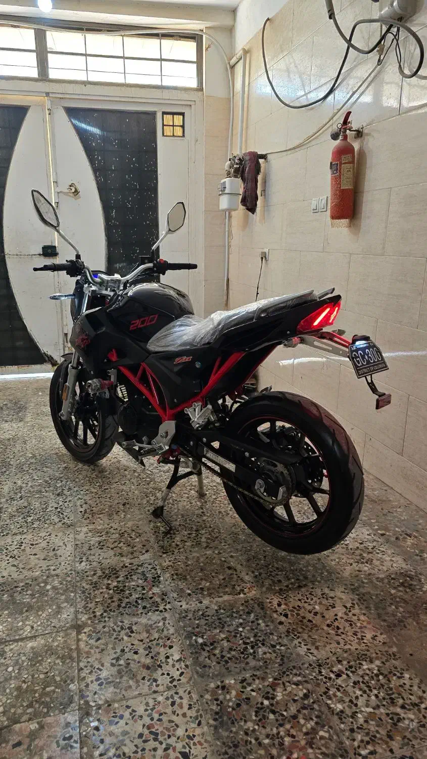 دینو Z2 200 لاکی بنلی ns pcx adv|موتورسیکلت|شیراز, حافظیه|دیوار
