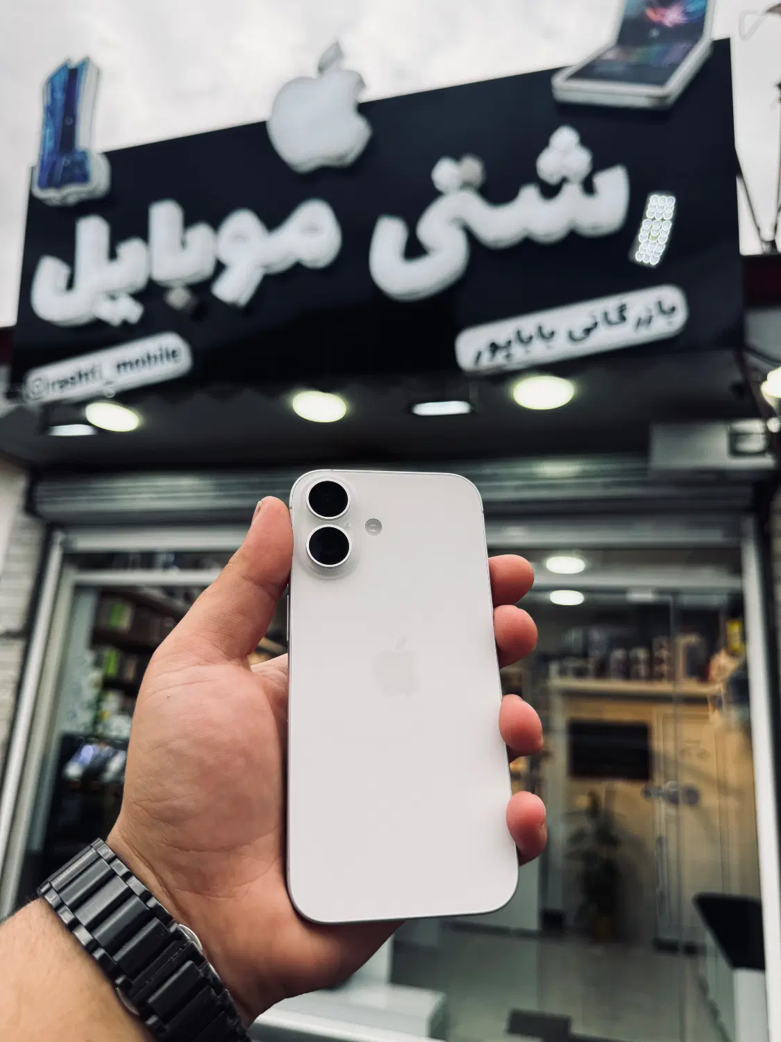 آیفون 16نرمال در حد /با۴ماه گارانتی مانده|موبایل|رشت, کوی فکوری|دیوار