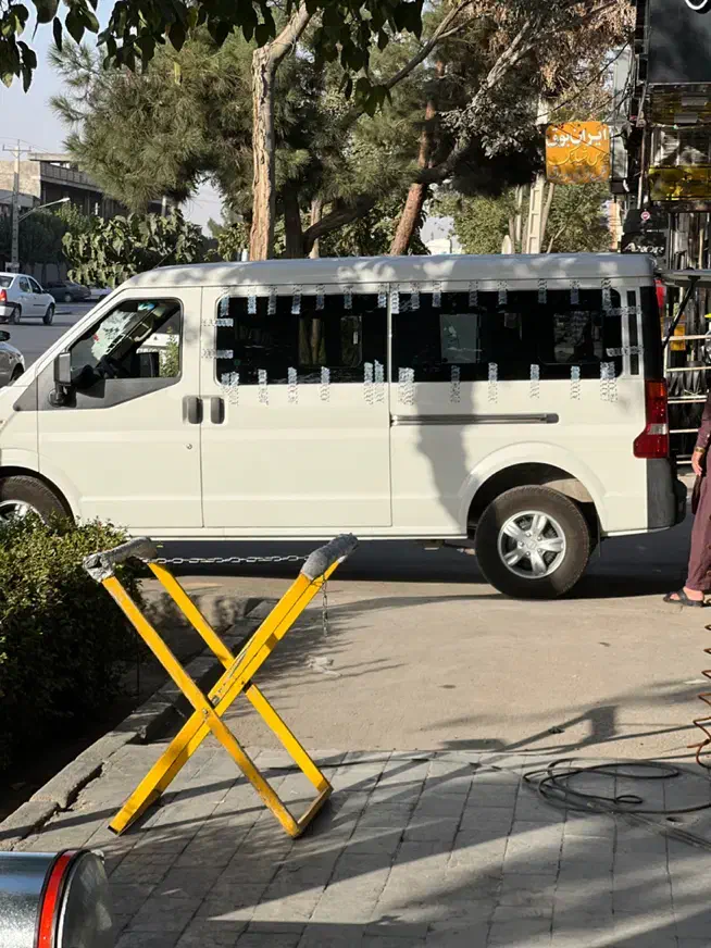 شیشه کابین ون اینرودز|قطعات یدکی و لوازم جانبی|اصفهان, شهرک صنعتی امیرکبیر (شاپور جدید)|دیوار