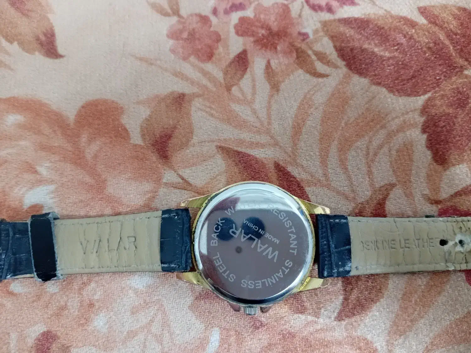 ساعت عقربه دار طلایی|ساعت|بیرجند, |دیوار