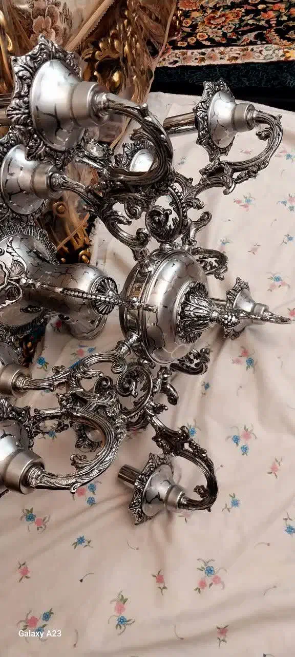 یک عدد لوستر برنزی رنگ سیلور با طراحی زیبا|لوستر و چراغ آویز|همدان, |دیوار