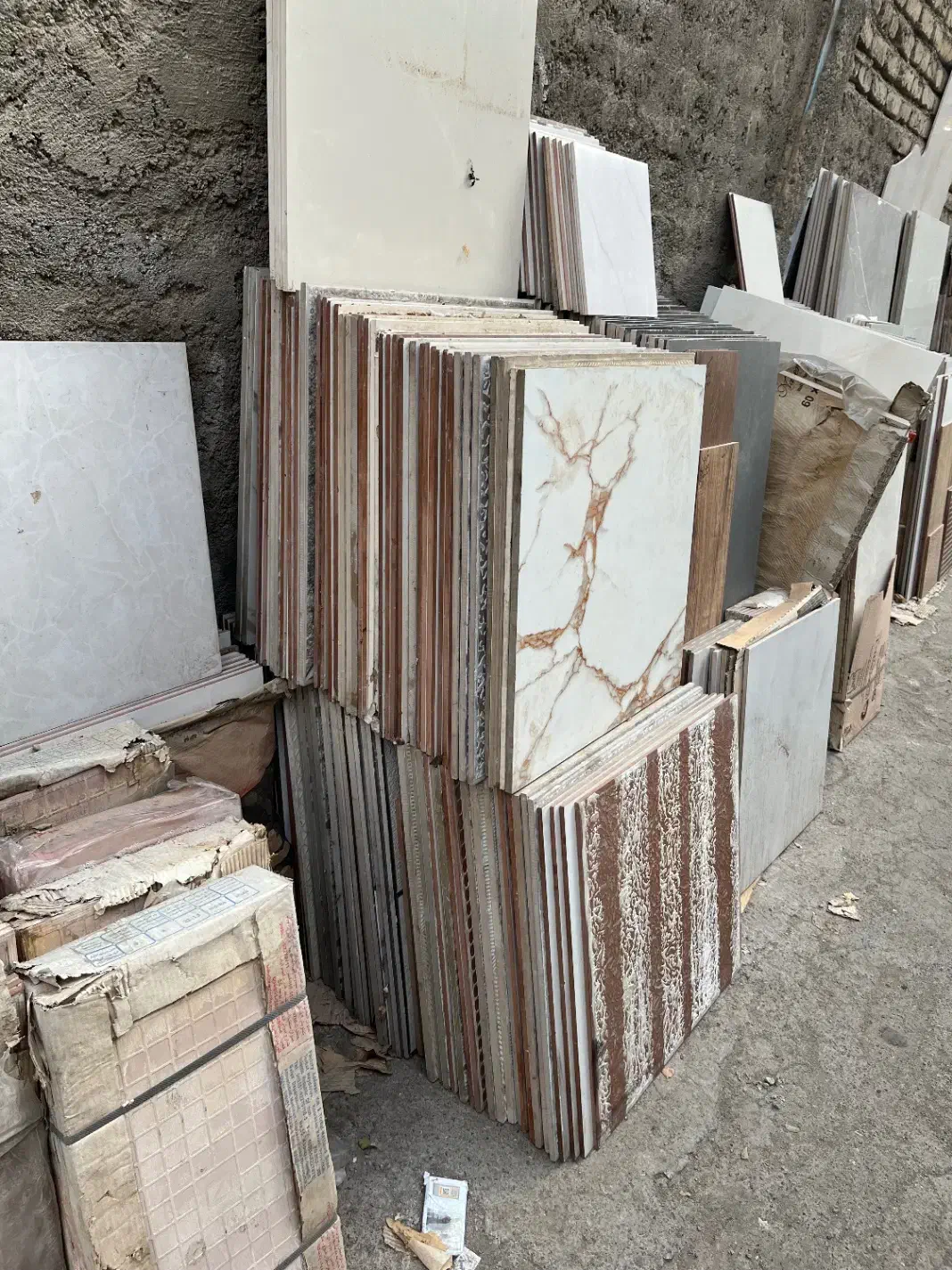 سرامیک فله رنگارنگ درهم|مصالح و تجهیزات ساختمان|مشهد, عامل|دیوار