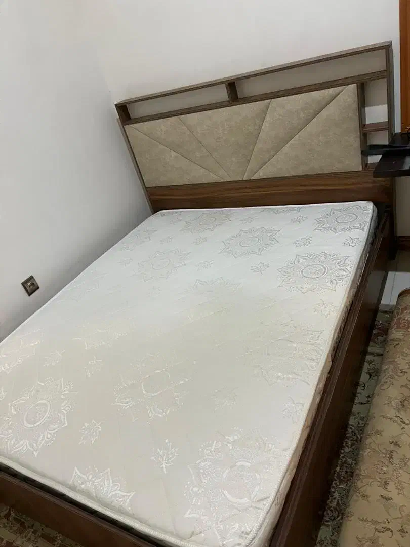 تخت دو نفره نو با تشک|تخت و سرویس خواب|چمستان, |دیوار