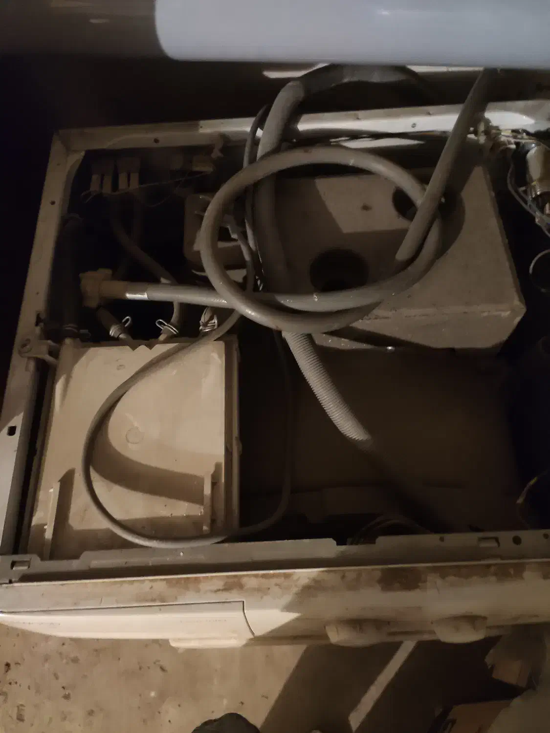 وسایل خانگی|ماشین لباسشویی و خشککن لباس|سنندج, |دیوار