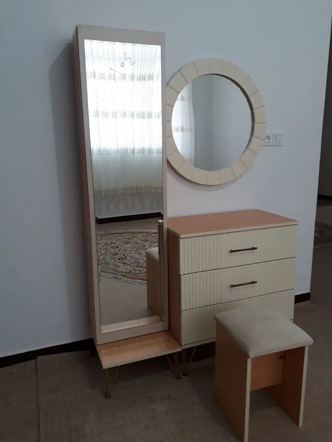 سرویس خواب|تخت و سرویس خواب|تالش, هشتپر|دیوار