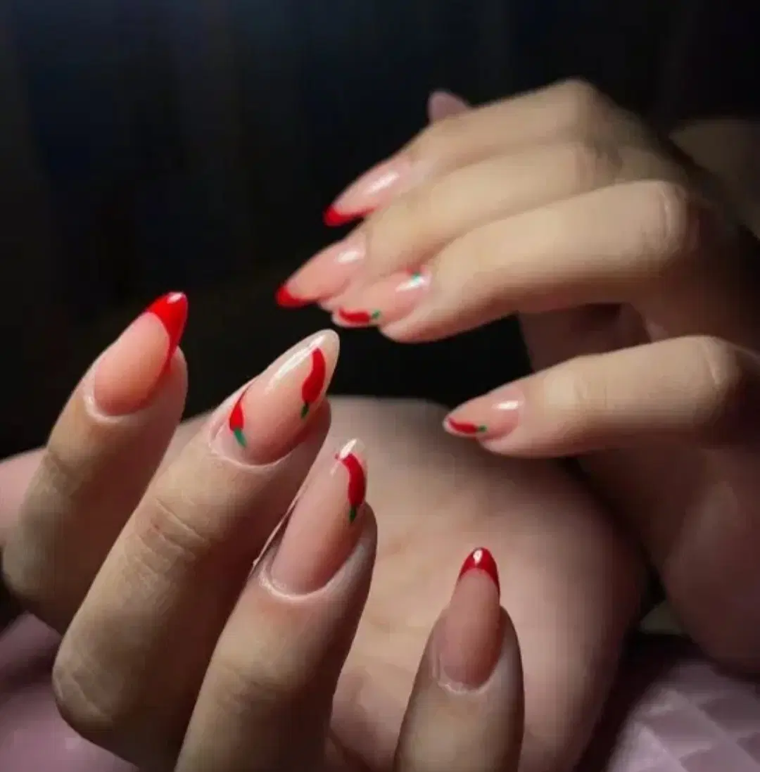 تخفیف ویژه کاشت ناخن|خدمات زیبایی و سلامت|مشهد, حسینآباد|دیوار
