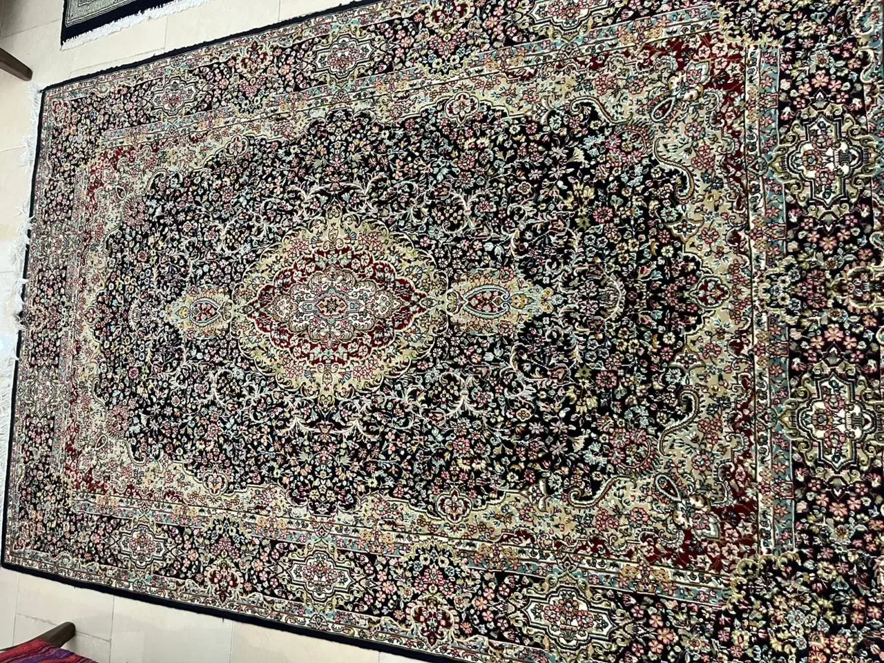 فرش ۴ متری نگین مشهد کاملا سالم و تمیز ۴ تومن|فرش|تهران, آذری|دیوار
