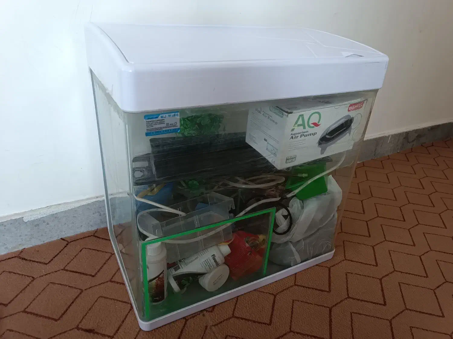 آکواریوم|ماهی|سنندج, |دیوار