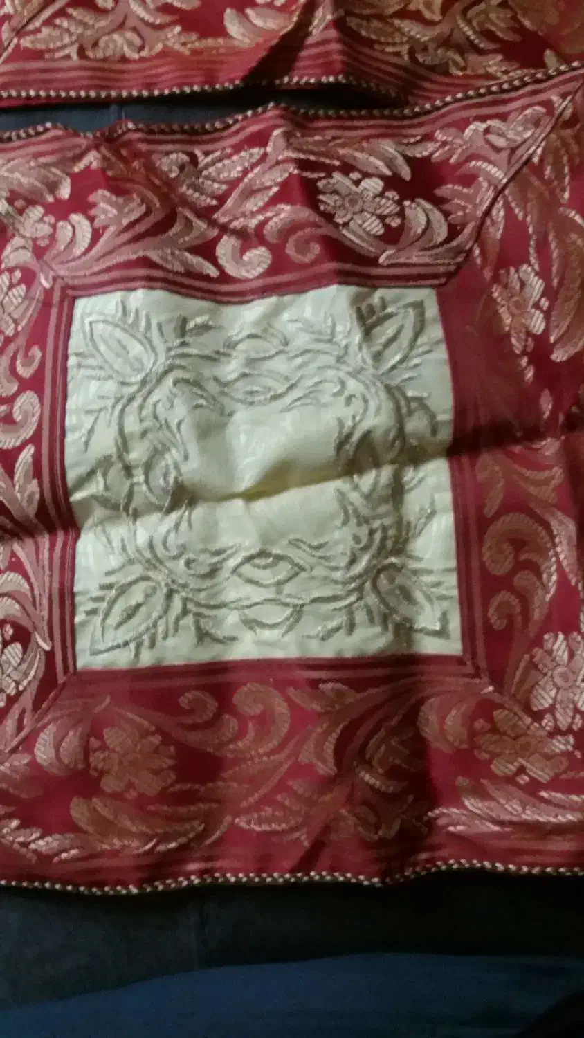 کوسن و اتو مو|رختخواب، بالش، پتو|لاهیجان, کوی آزادگان|دیوار