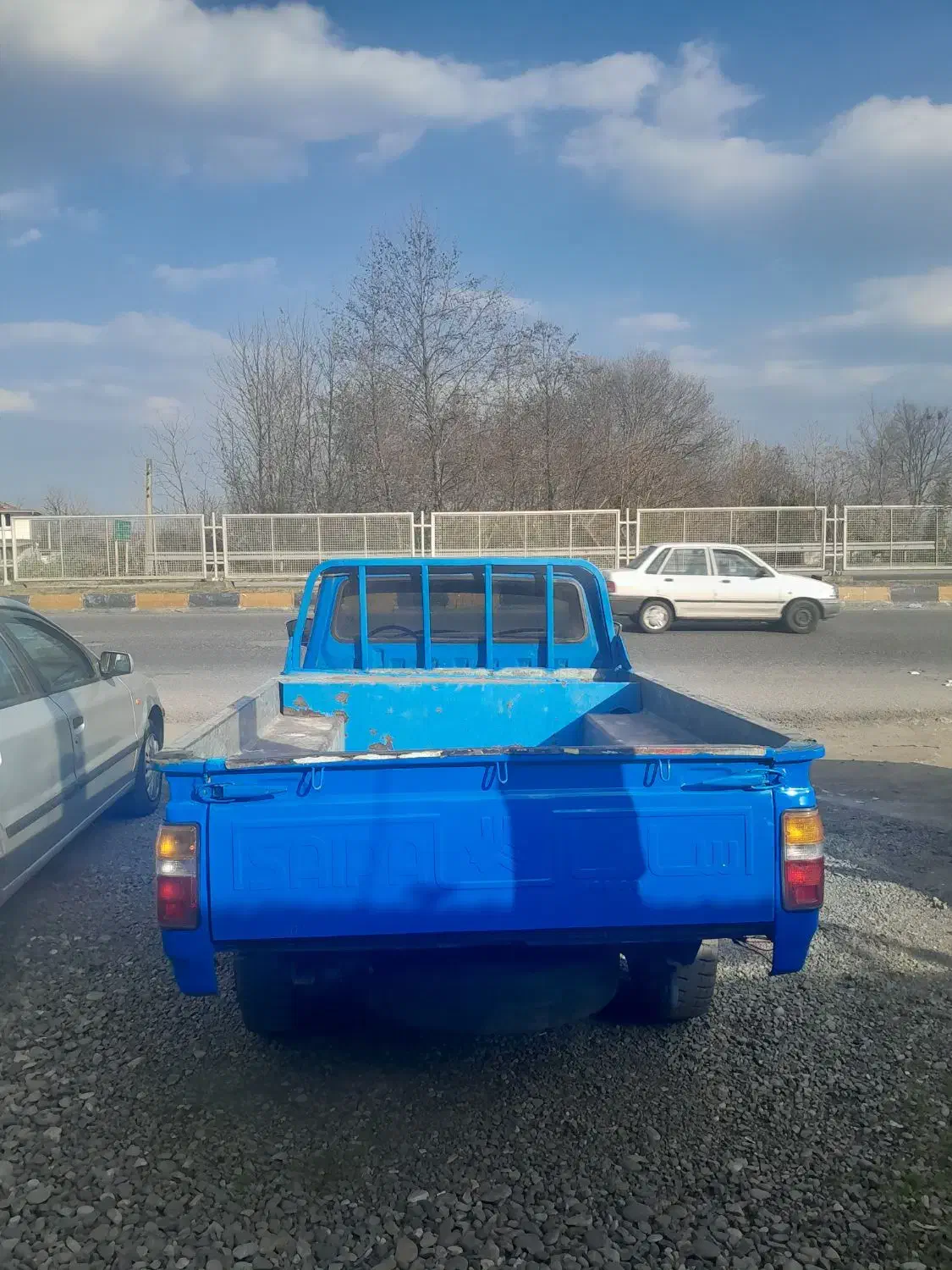 نیسان ۸۳ تناژ بالا|خودرو سواری و وانت|رودسر, |دیوار