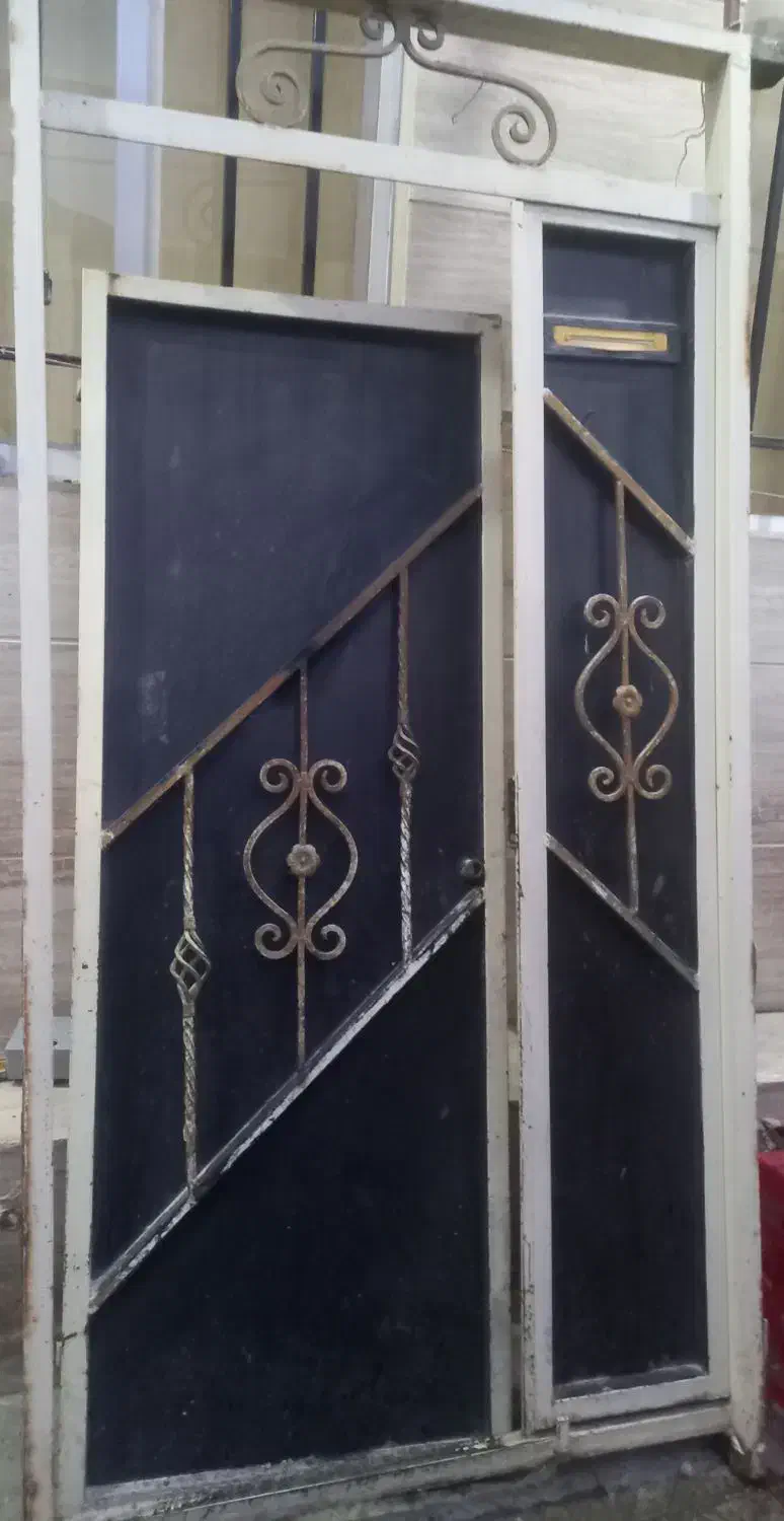 درحیاطی|مصالح و تجهیزات ساختمان|آبیک, |دیوار