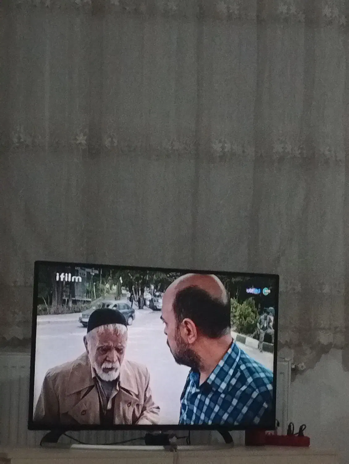 تلویزیون 43،،Suniya|تلویزیون و پروژکتور|املش, |دیوار