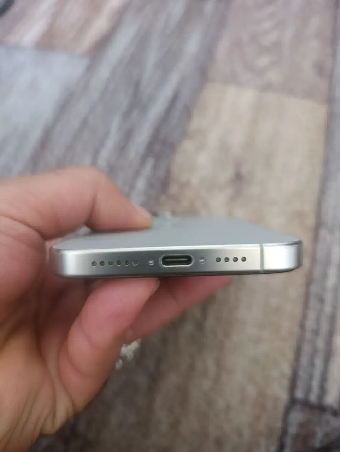 گوشی ایفون 15pro max|موبایل|شیراز, لب آب|دیوار