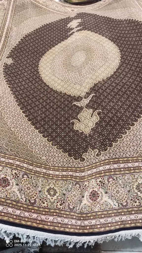 فرش دستباف در حد نو|فرش|همدان, |دیوار