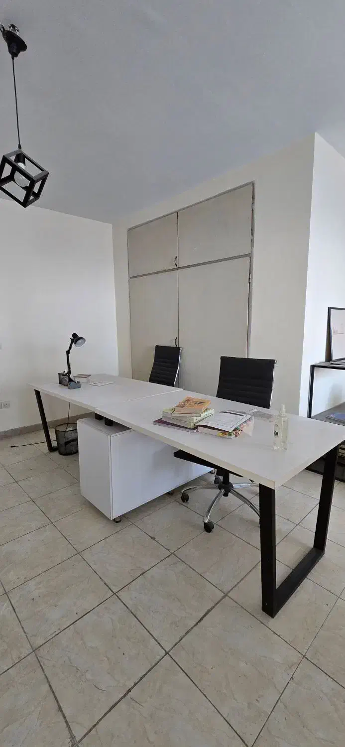 صندلی و میز مدیریت و کنفراس|مبلمان اداری|ورامین, ورامین|دیوار