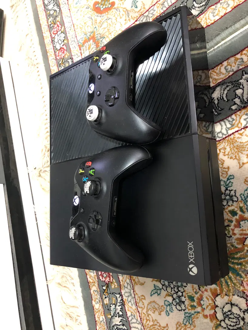 Xbox one|کنسول، بازی ویدئویی و آنلاین|رباط‌کریم, رباط‌کریم|دیوار