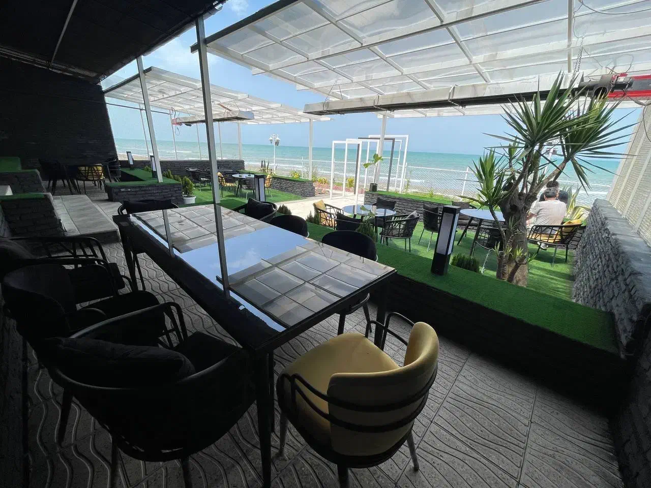 استخدام نیروی باریستا و سالن دار پاره وقت|استخدام خدمات فروشگاه و رستوران|خرمآباد (تنکابن), |دیوار