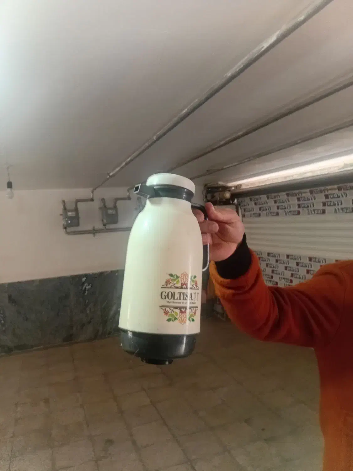 فلاکس کم استفاده  شده|ظروف نگهدارنده، پلاستیکی، یک‌بارمصرف|اردبیل, |دیوار