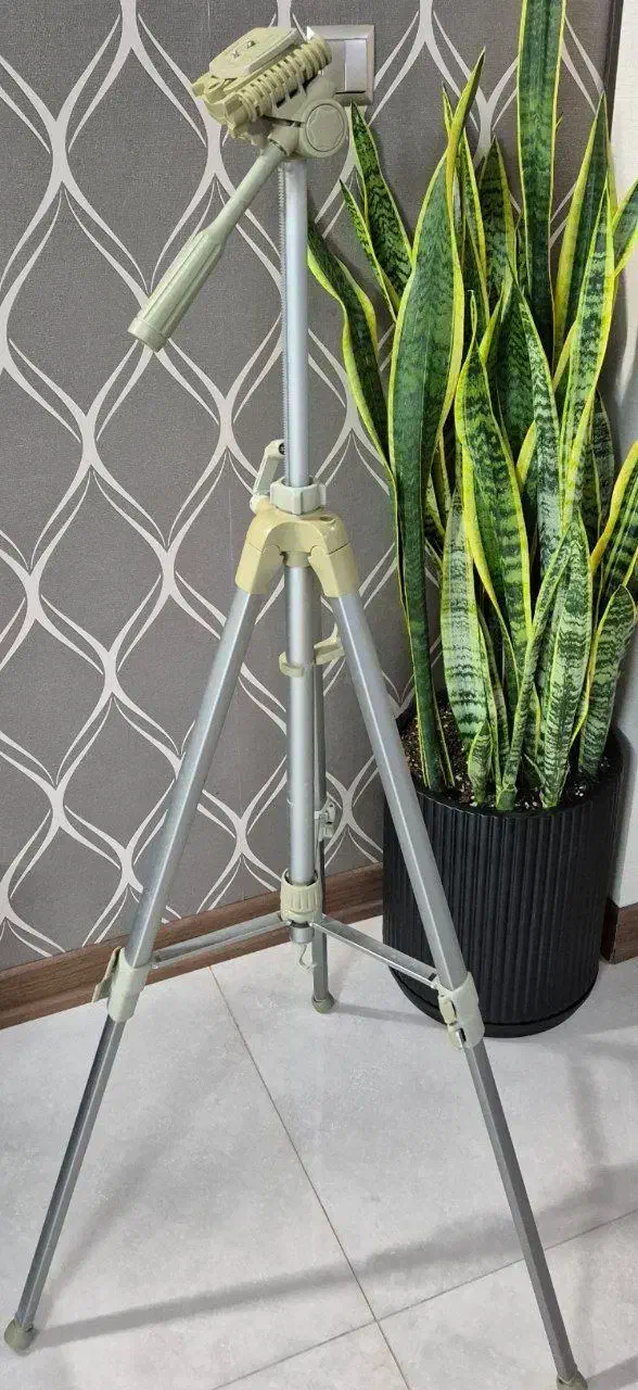 پایه دوربین|دوربین عکاسی و فیلم‌برداری|تهران, شهرک نفت|دیوار