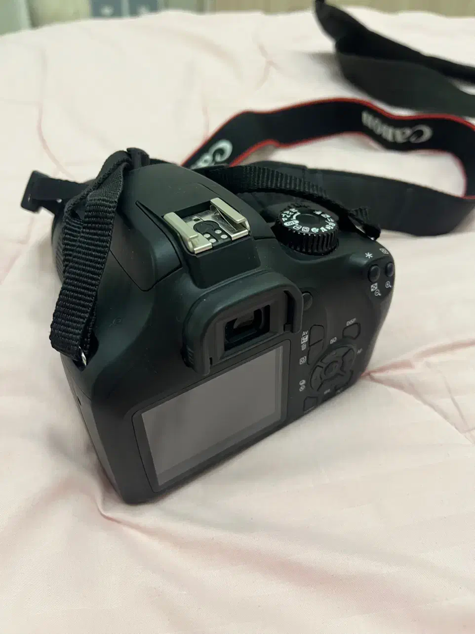 دوربین Canon EOS 4000D|دوربین عکاسی و فیلم‌برداری|شیراز, مهدی‌آباد|دیوار