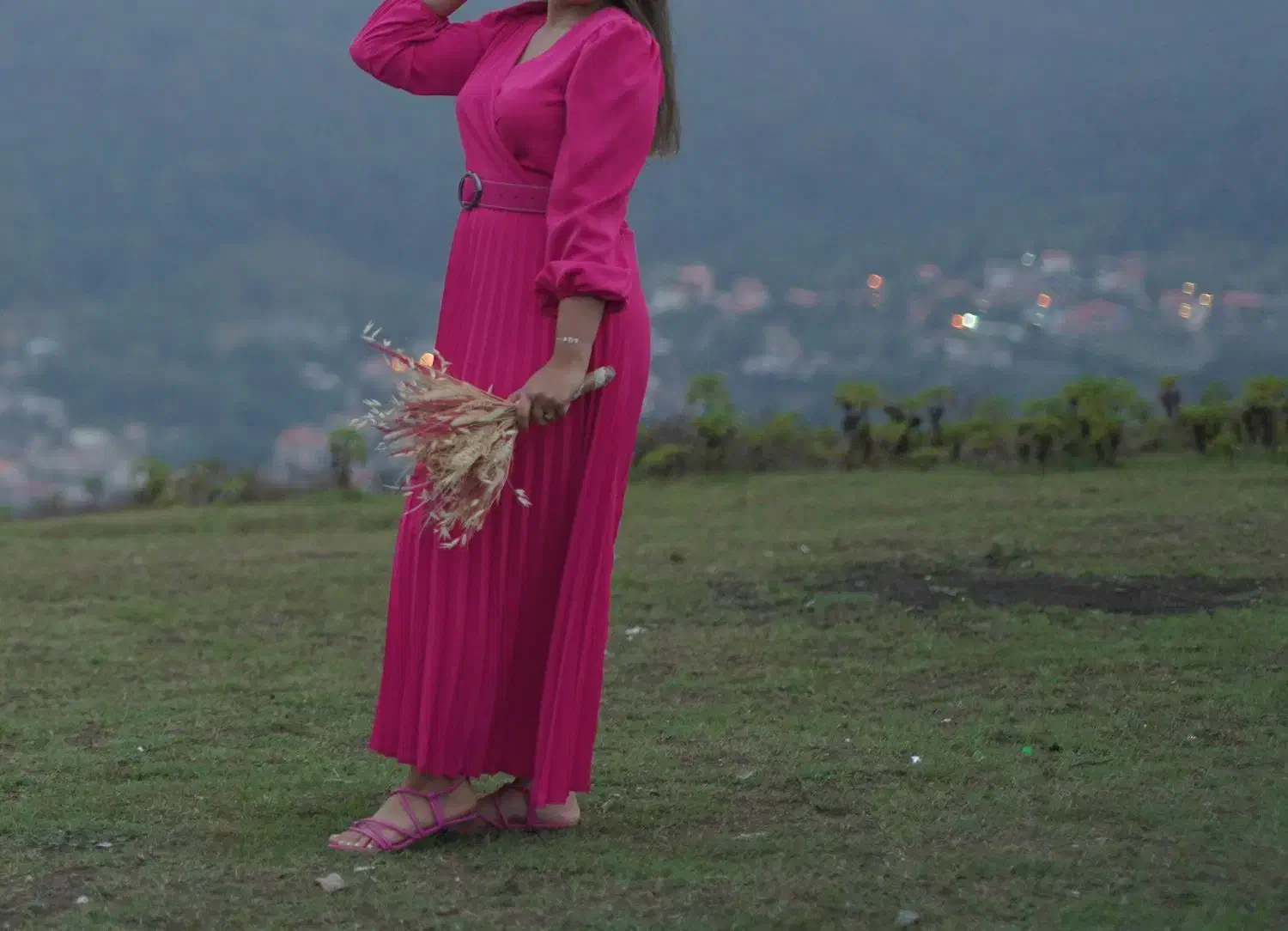 پیراهن مجلسی|لباس|مشهد, سجادیه|دیوار