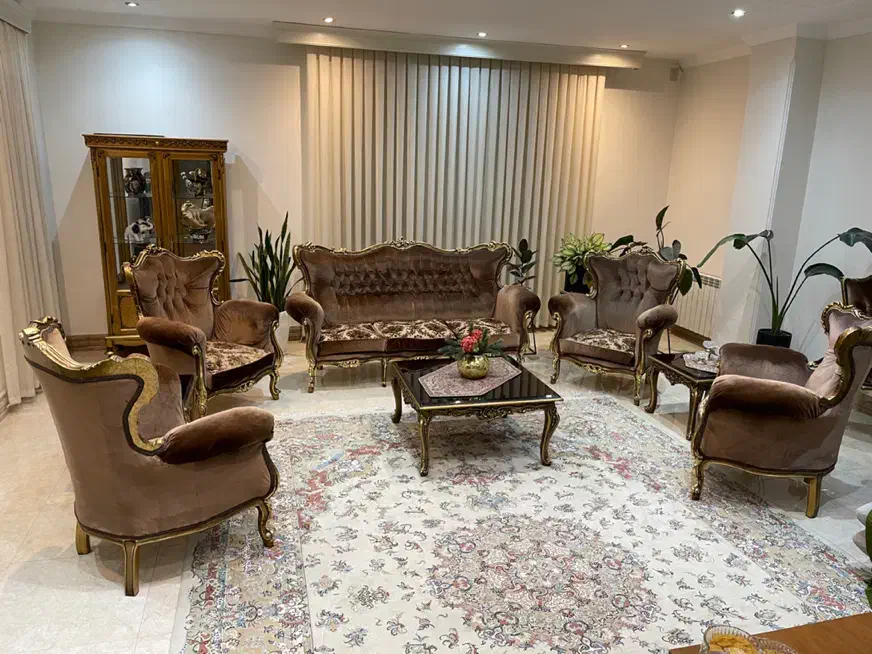مبلمان استیل ۹ نفره و ناهارخوری ۸ نفره و ویترین|مبلمان خانگی و میز عسلی|کرج, اتحاد|دیوار