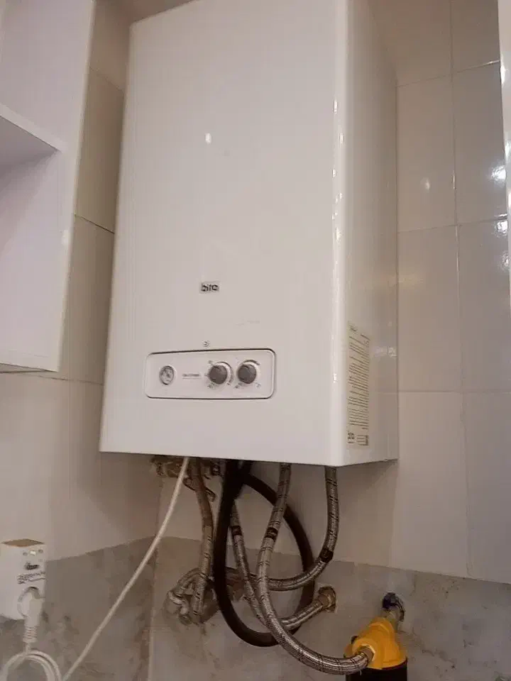 تعمیرات تخصصی آبگرمکن و پکیج و پمپ اب|خدمات پیشه و مهارت|تربتحیدریه, شهرک ولیعصر|دیوار