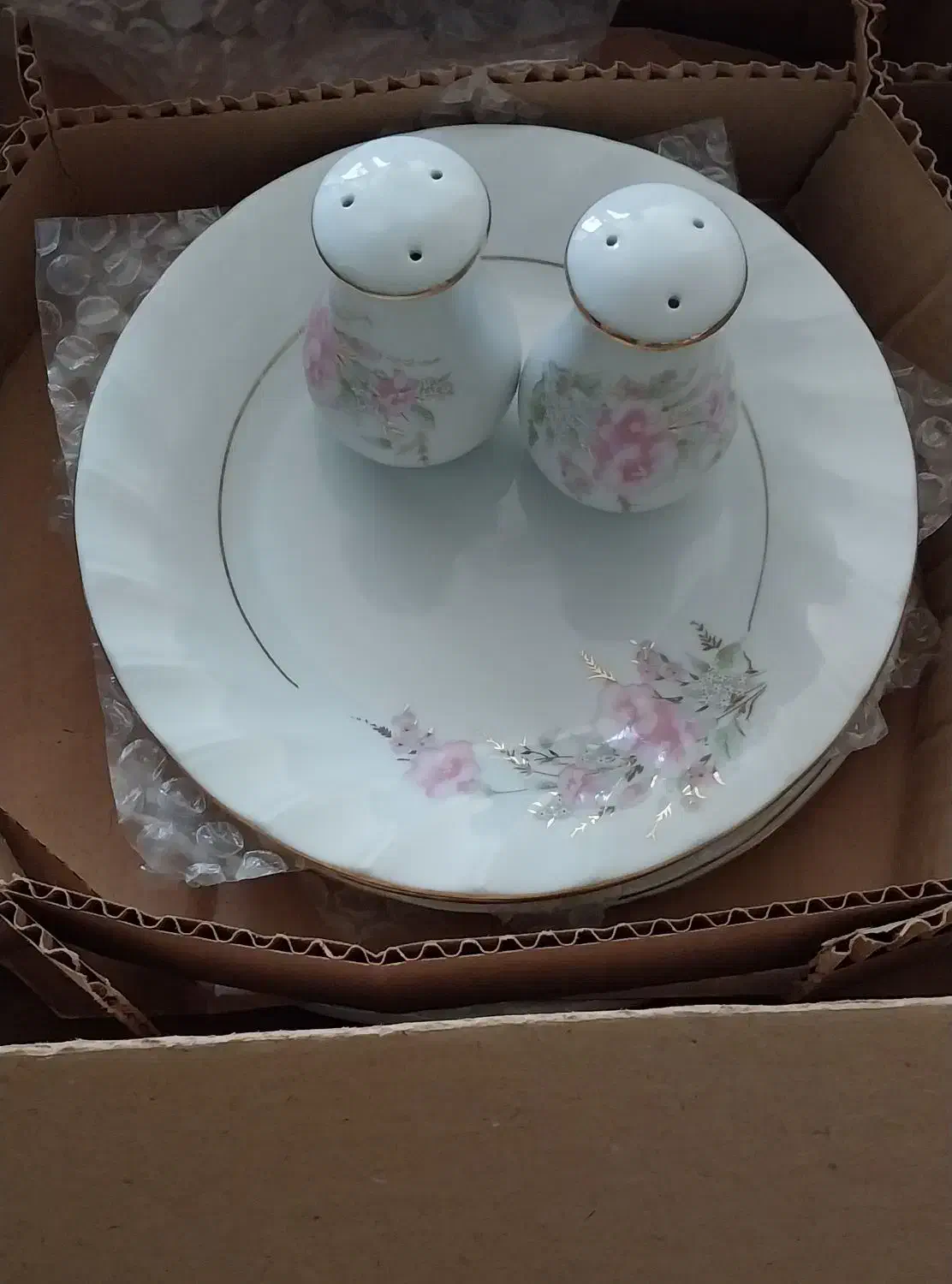 یک دست کاسه و خیارخوری|ظروف سرو و پذیرایی|قم, آذر (نکویی)|دیوار