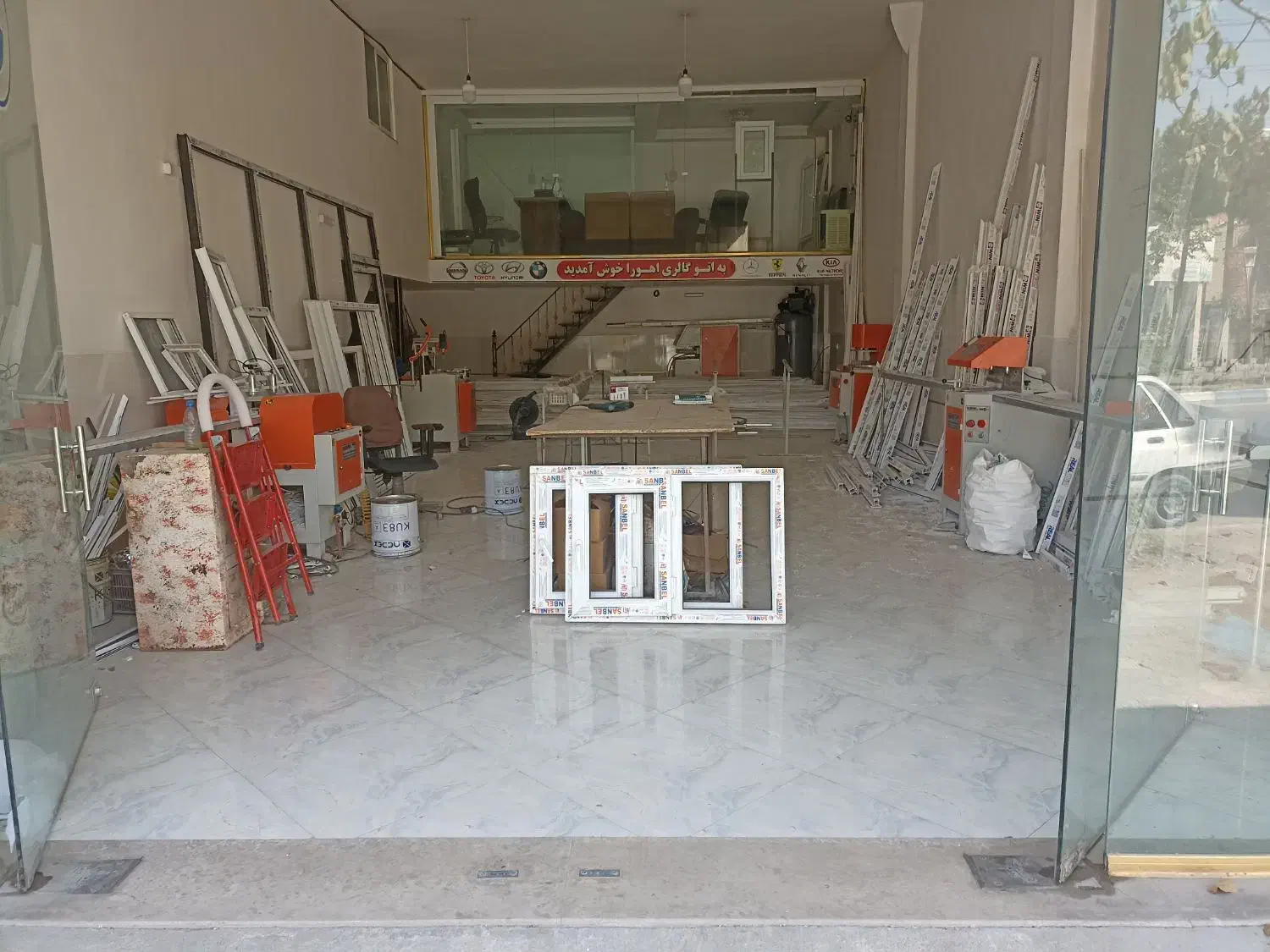 ساخت درب پنجره دوجداره upvc|خدمات پیشه و مهارت|بجنورد, |دیوار
