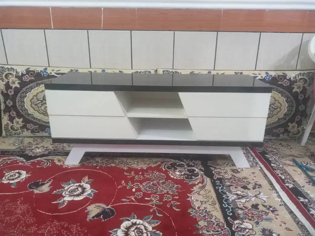 میز تلویزون. جنس ام دی اف، کشو لمسی هایگلاس.|میز تلویزیون|آزادشهر, |دیوار
