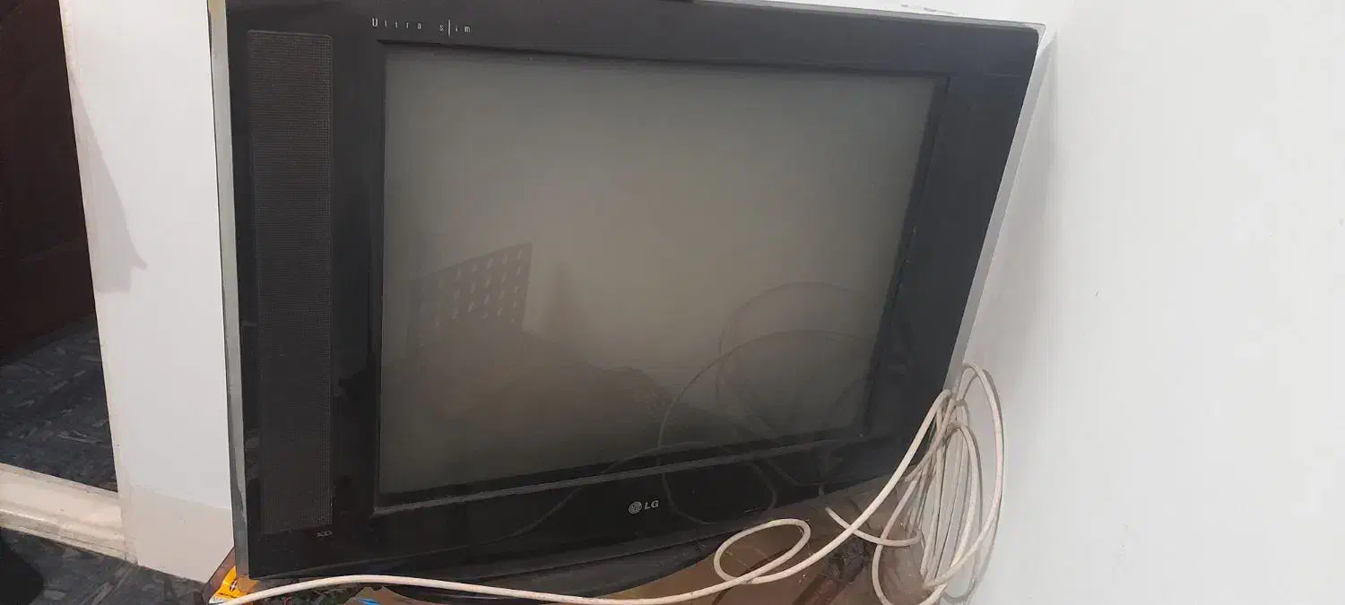 تلویزیون ۲۹ ال جی و گیرنده دیجیتال|تلویزیون و پروژکتور|قم, دروازه کاشان|دیوار