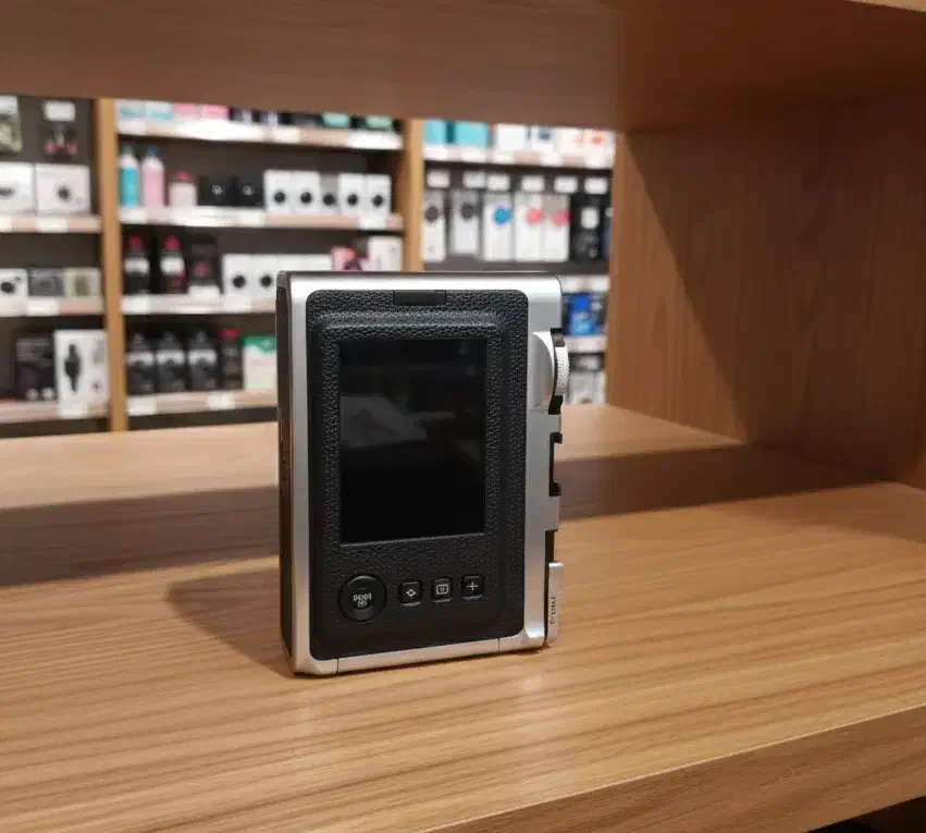 دوربین چاپ فوری با فیلم|دوربین عکاسی و فیلم‌برداری|تهران, شهرک کوهسار|دیوار