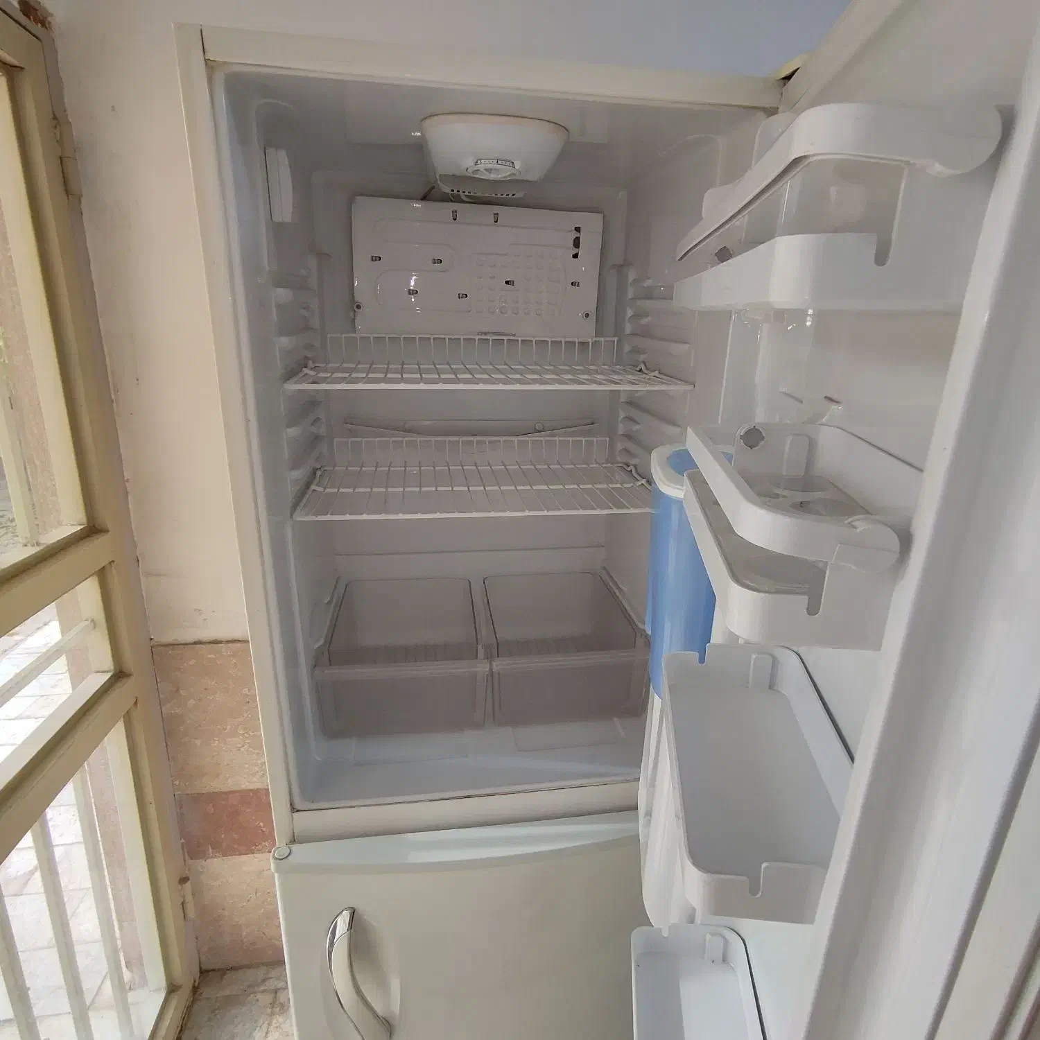 یخچال نیمه فریزر سالم|یخچال و فریزر|میانه, |دیوار