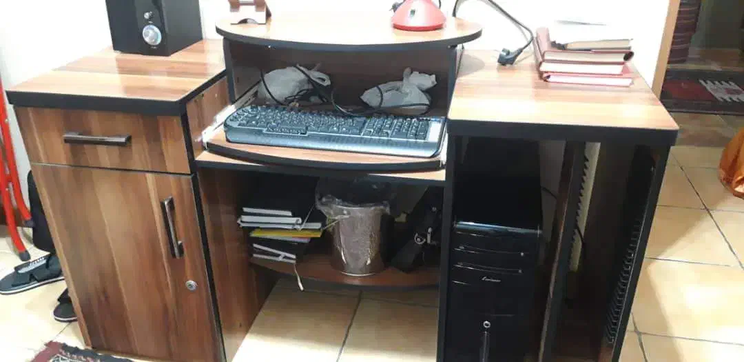 میز کامپیوتر|میز تحریر و کامپیوتر|رشت, دیلمان|دیوار