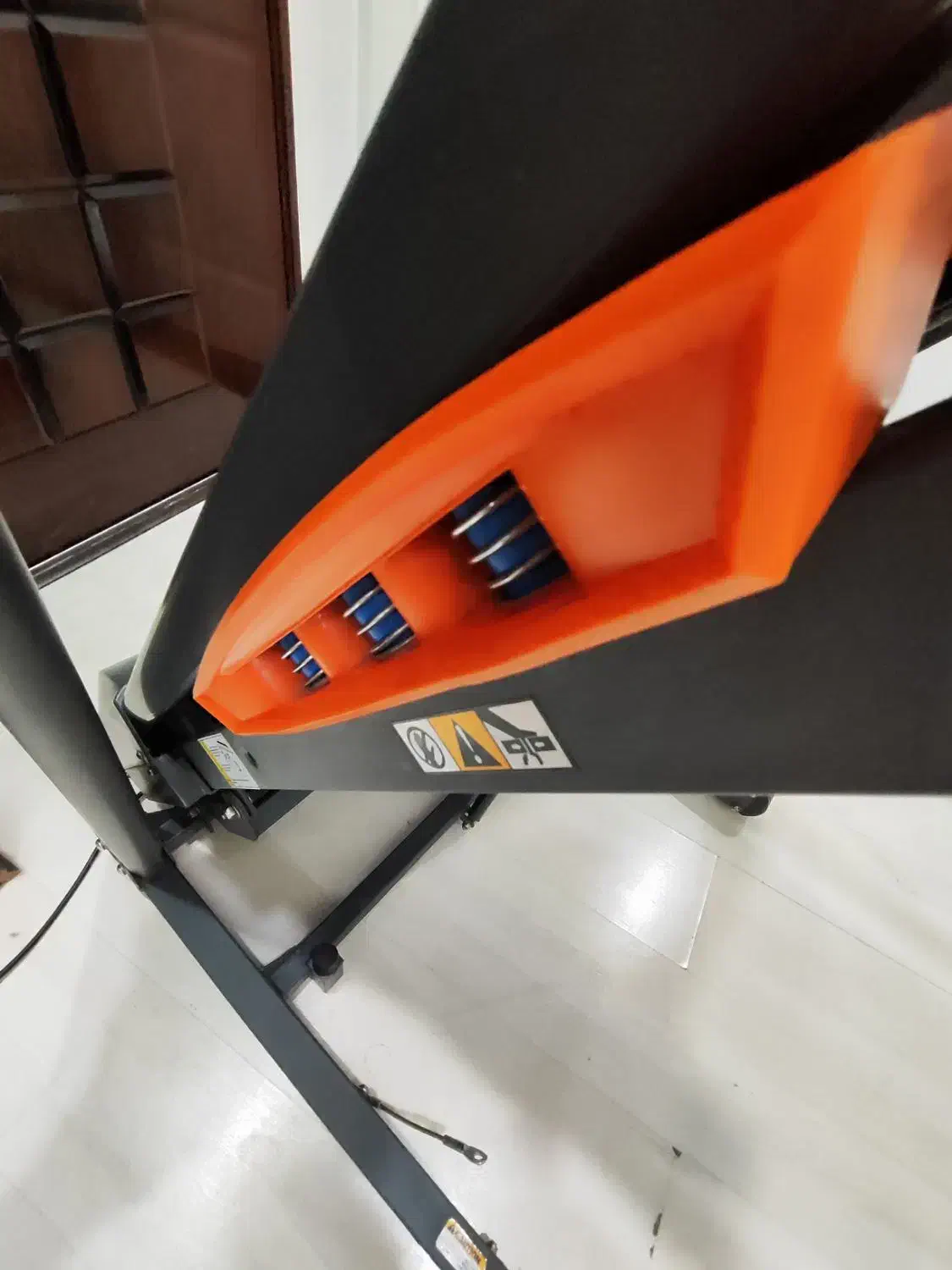 تردمیل‌ حرفه ای. آکبند تایوان اصل. شیب اتوماتیک|تجهیزات ورزشی|کرج, گوهردشت|دیوار