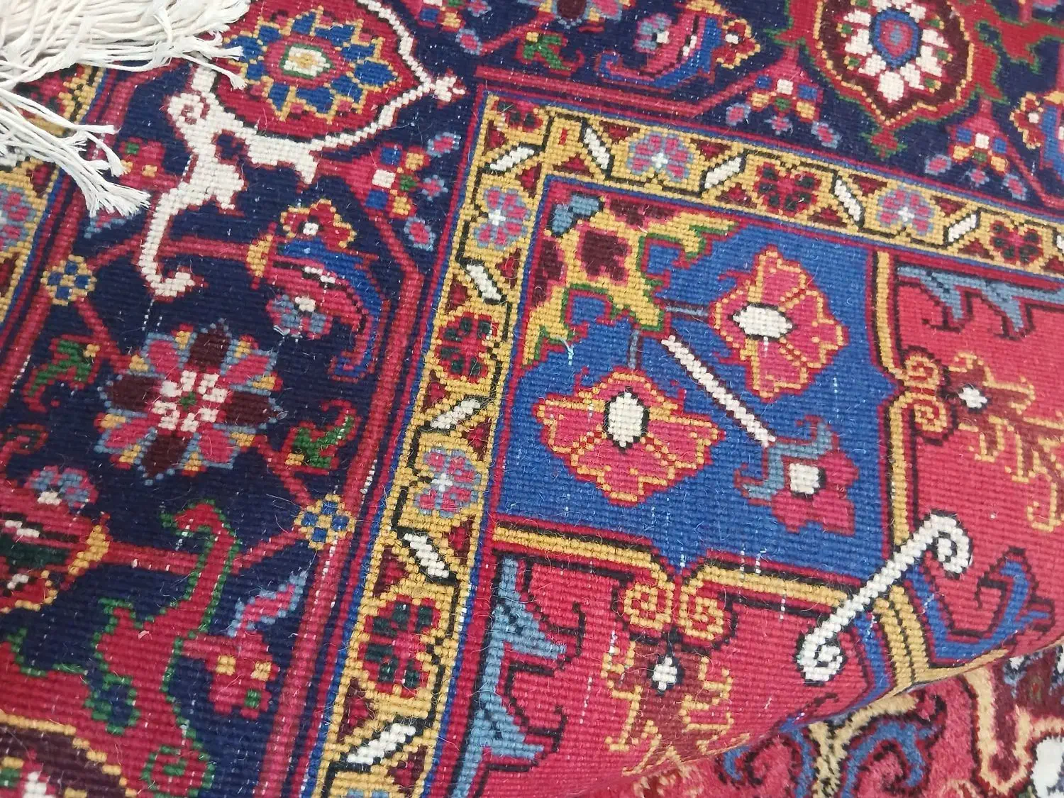 شش متری جفت در حد نو|فرش|میانه, |دیوار