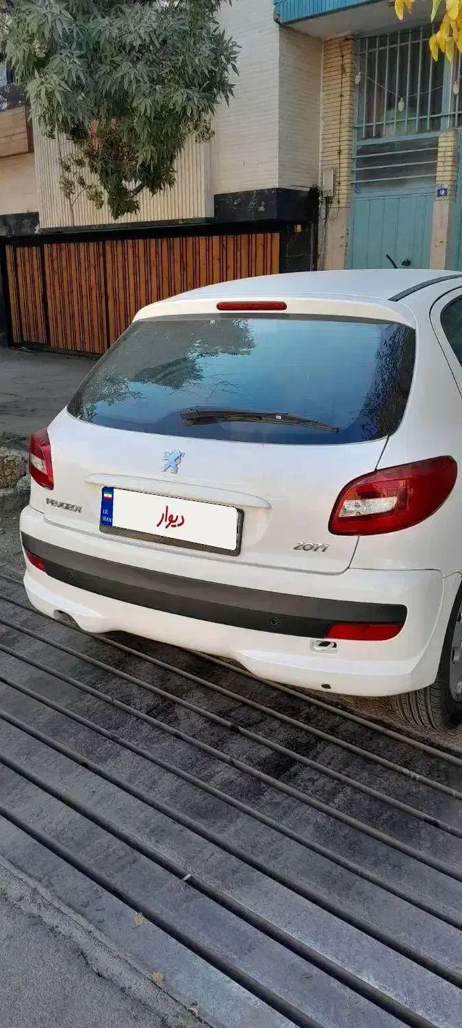 فروش پژو ۲۰۷ سقف فلز مدل ۱۴۰۰(معاوضه)|خودرو سواری و وانت|اصفهان, جاوان|دیوار