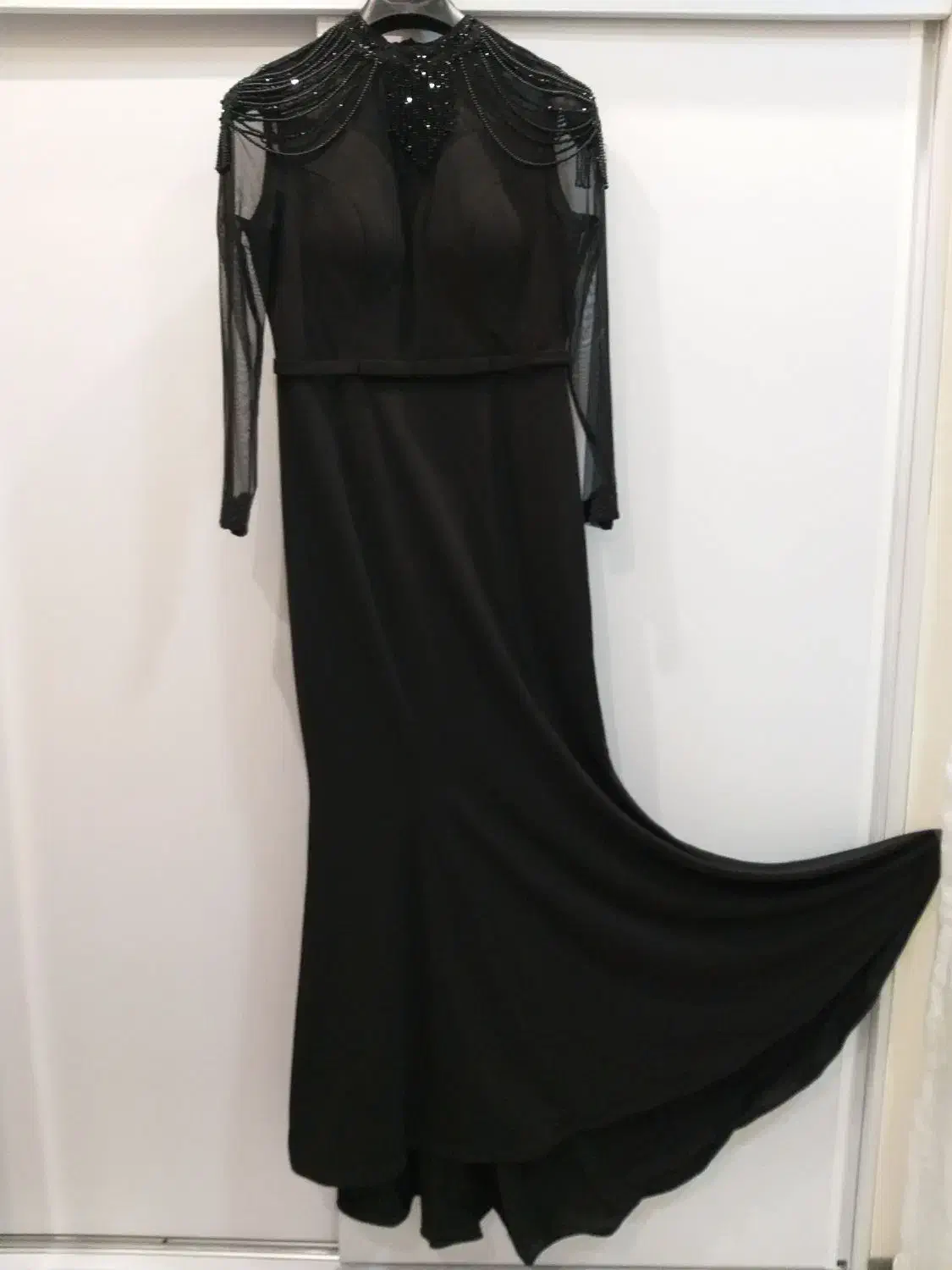 پیراهن مجلسی زنانه|لباس|اندیشه, اندیشه فاز ۳|دیوار