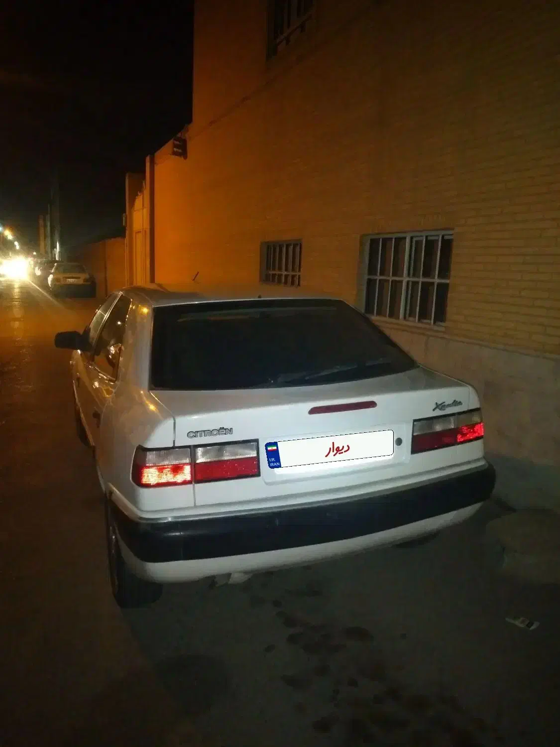 زانتیا ۸۳ بی‌رنگ ۱۸۰۰|خودرو سواری و وانت|یزد, |دیوار