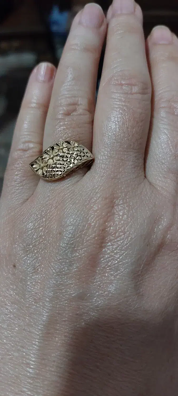 انگشترطلا درحدنو۳/۵درصد|جواهرات|کاشان, شهدا|دیوار