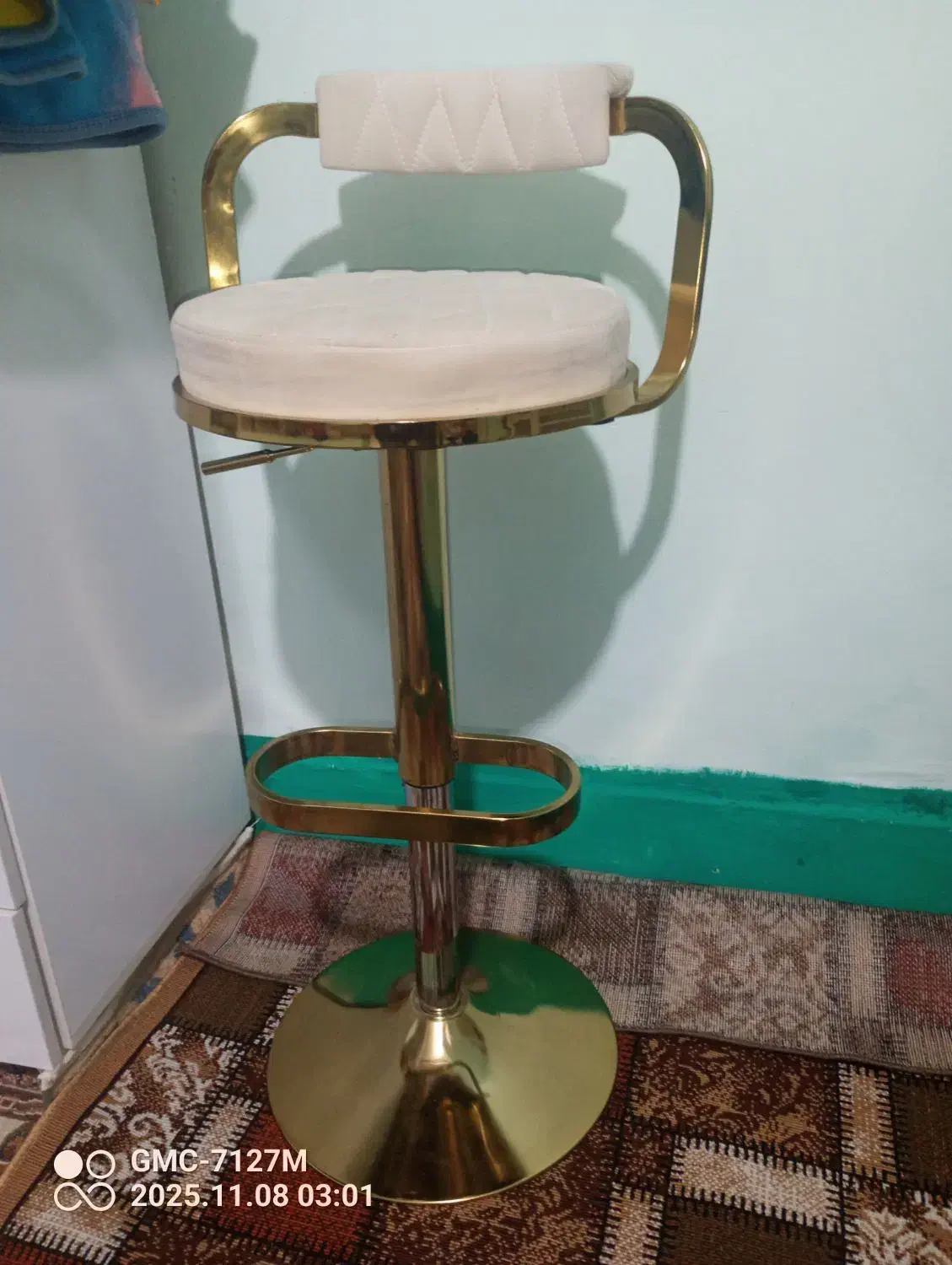 صندلی نونو|آرایشگاه و سالن‌های زیبایی|مسجد سلیمان, |دیوار