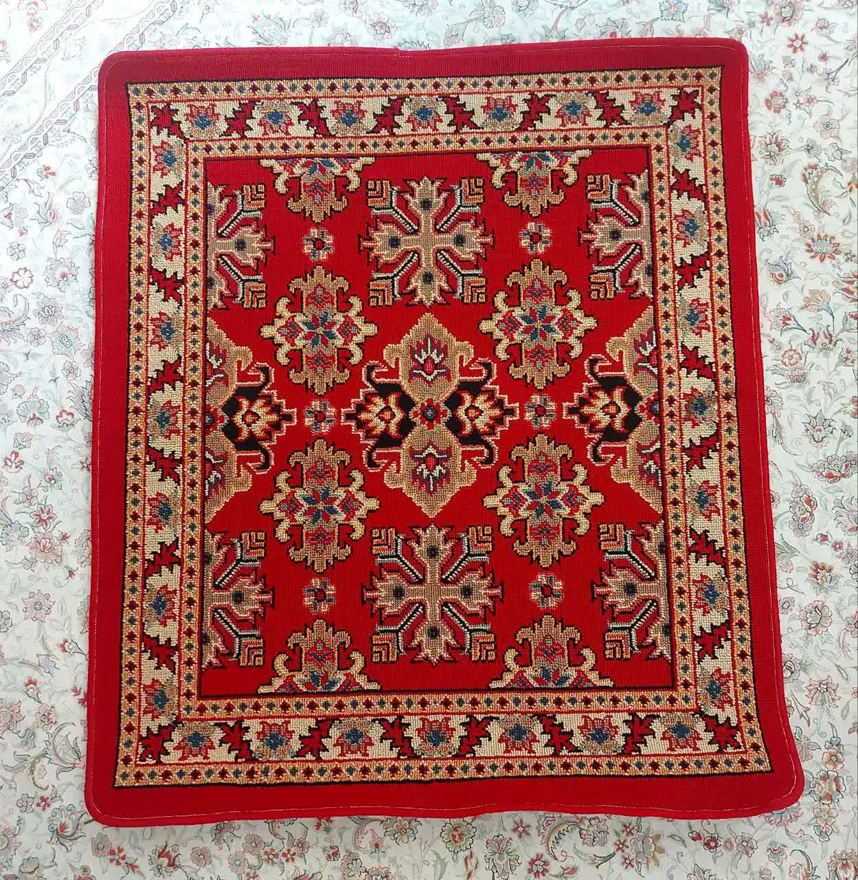 قالیچه / پا دری|فرش|تهران, صفا|دیوار