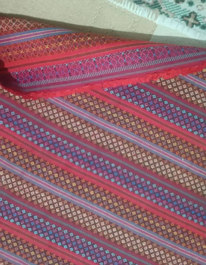 روی فرش یا زیر سفره ای|روفرشی|کرج, بنیاد|دیوار