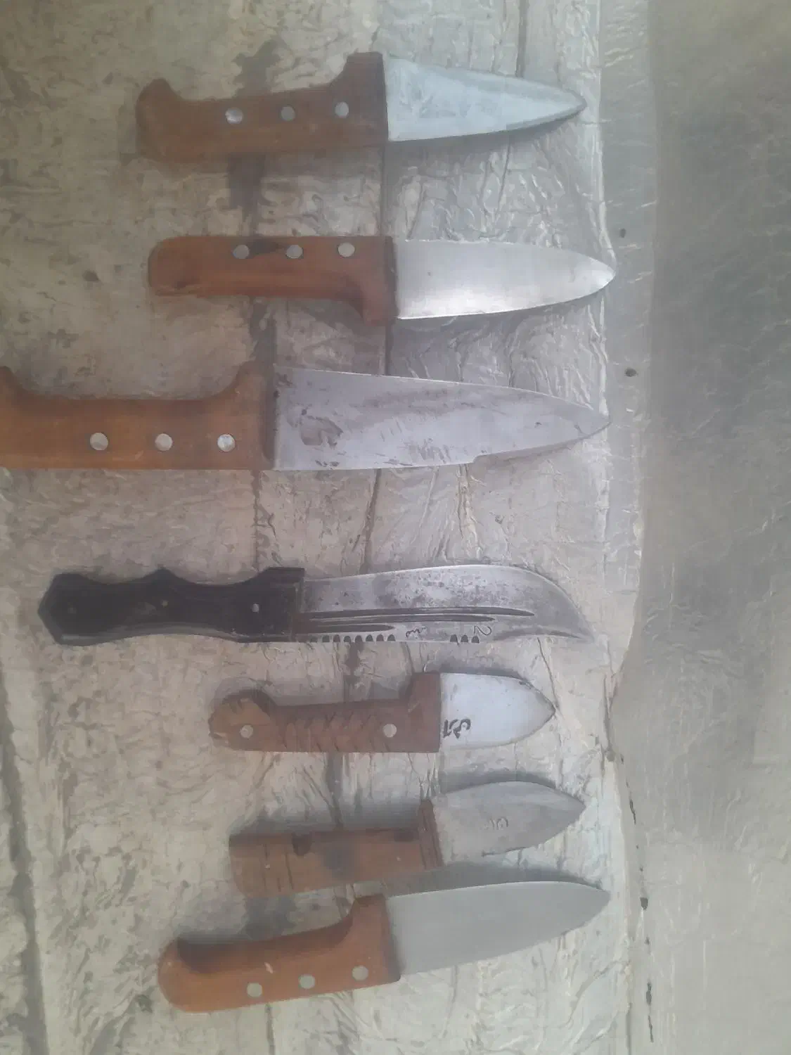 چاقوی سلاخی در انواع مختلف کاملا در حدنو|ظروف پختوپز|قزوین, |دیوار