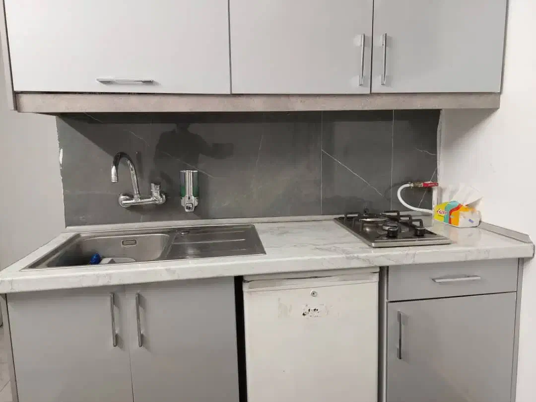 اقامت ارزان در نزدیکی حرم امام رضا ۵ دقیقه پیاده|اجارهٔ کوتاه‌مدت آپارتمان و سوئیت|مشهد, آیت الله خامنه‌ای|دیوار