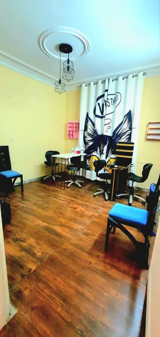 ۹۰ متر بر اصلی کاربری اداری|اجارهٔ دفتر کار، اتاق اداری، مطب|تهران, زاهد گیلانی|دیوار